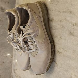 Nike MAX AIR LD- Zero Pure Platinum Athletic Sneakers